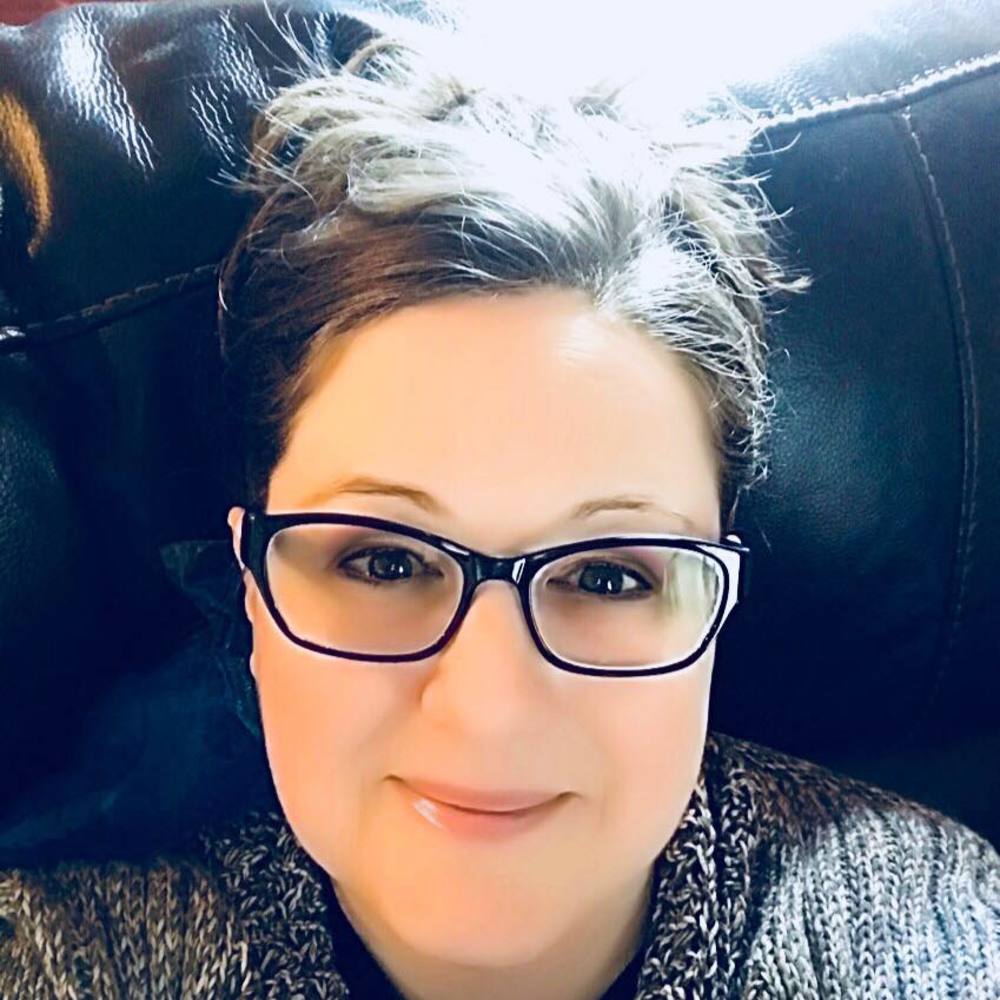 Meet your Posher, Whitney